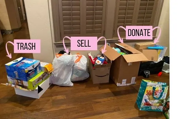 Three different piles to declutter your house